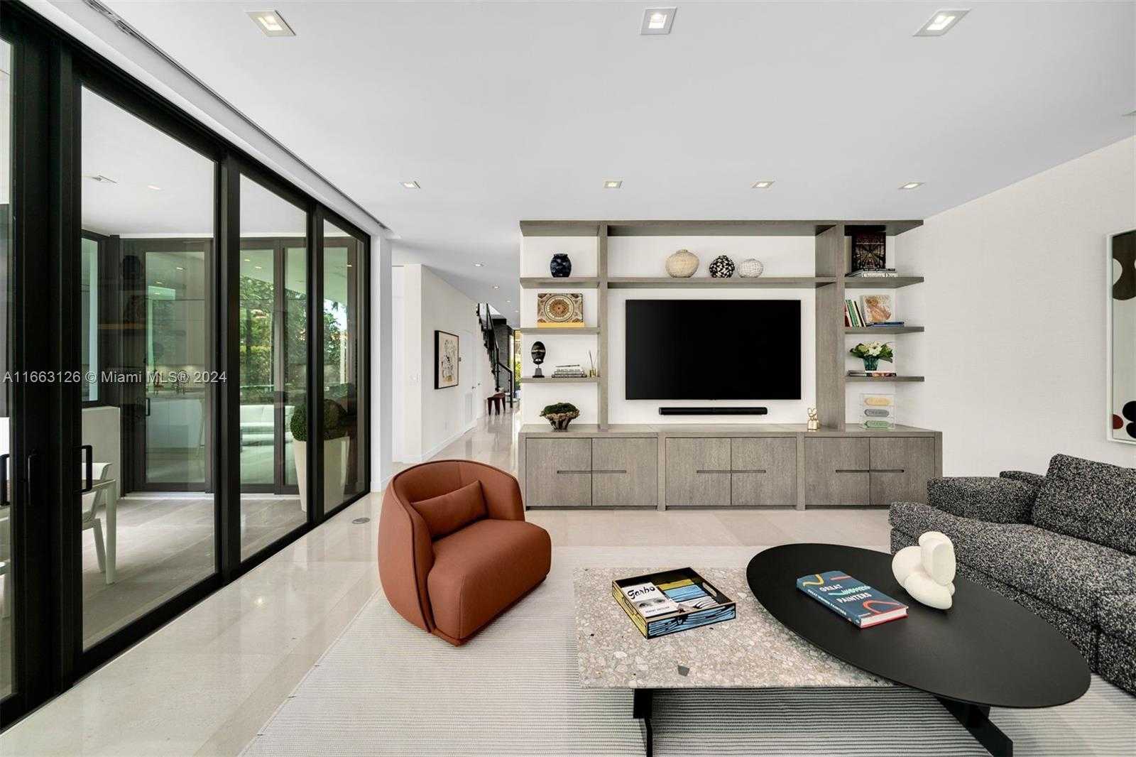 Small Image of 5327 NORTH BAY RD, Miami Beach Number 18