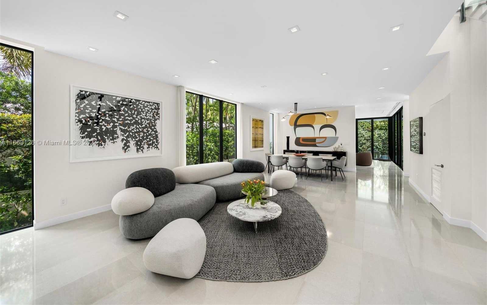 Small Image of 5327 NORTH BAY RD, Miami Beach Number 2