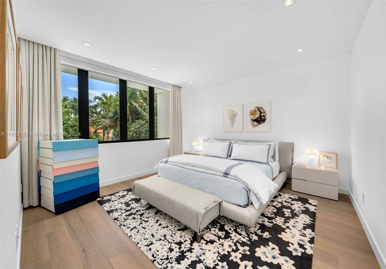 Small Image of 5327 NORTH BAY RD, Miami Beach Number 30