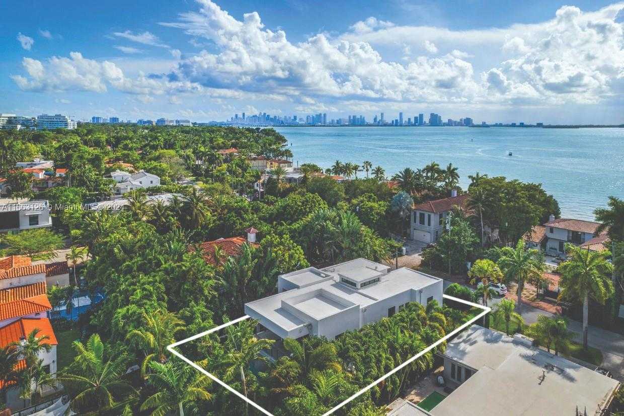 Small Image of 5327 NORTH BAY RD, Miami Beach Number 37