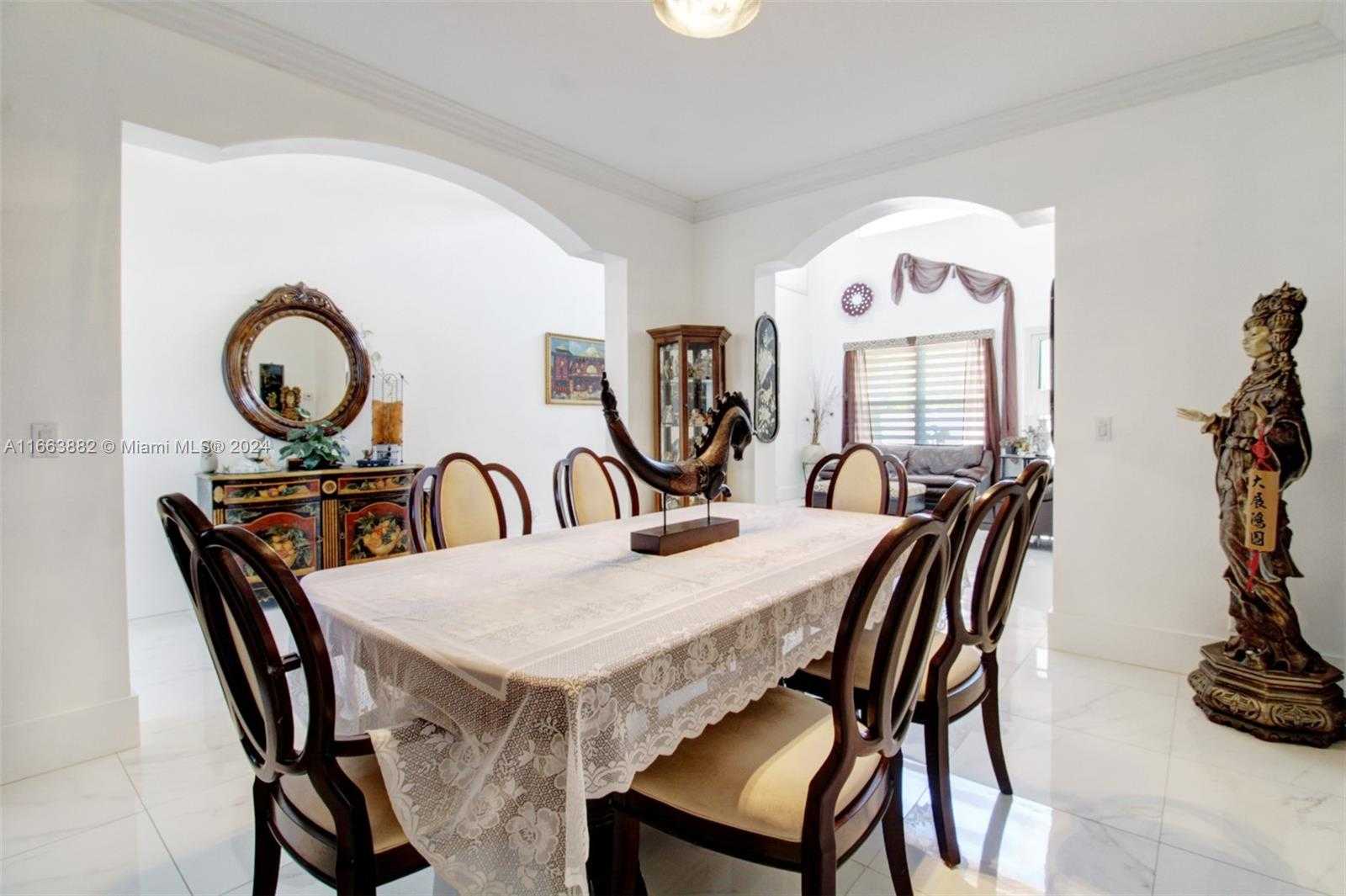 Small Image of 18901 SOUTH WEST 15TH ST, Pembroke Pines Number 14