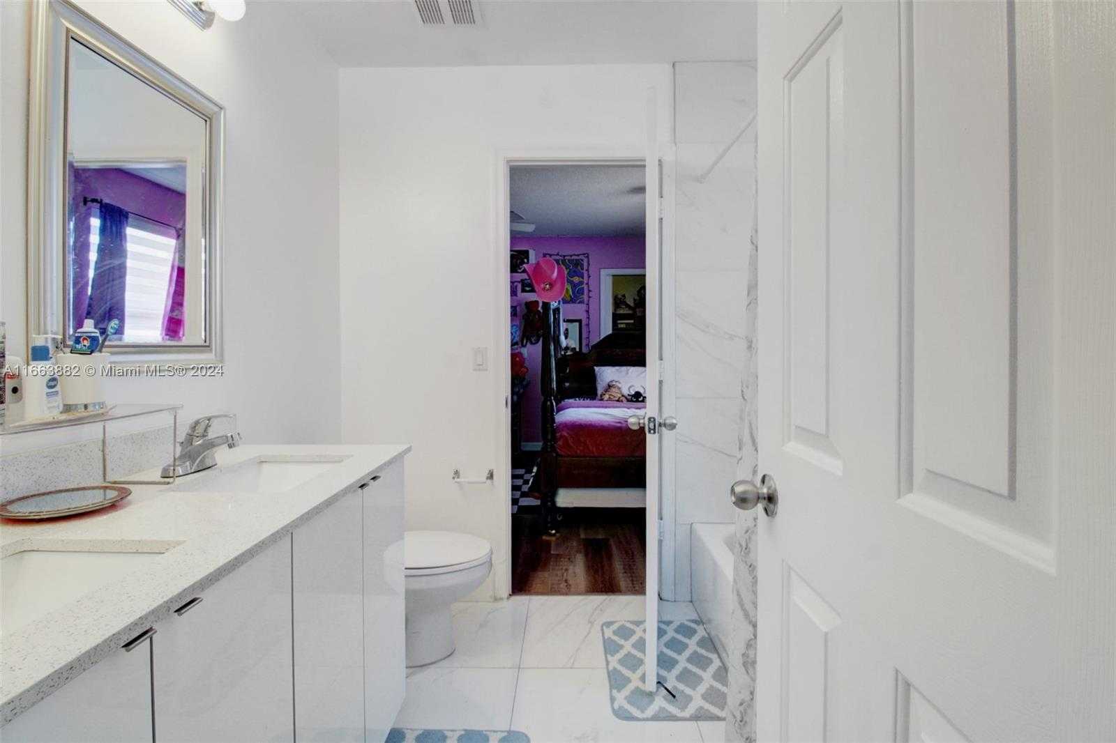 Small Image of 18901 SOUTH WEST 15TH ST, Pembroke Pines Number 29