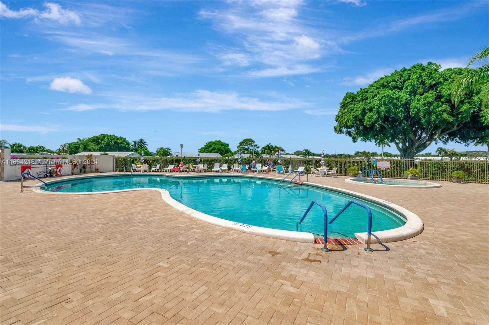 Small Image of 1507 SOUTH WEST 20TH ST, Boynton Beach Number 21