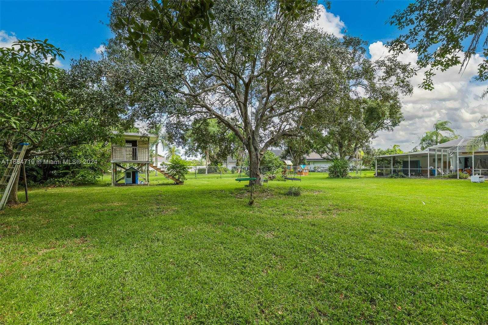 Small Image of 17421 SOUTH WEST 300TH ST, Homestead Number 51