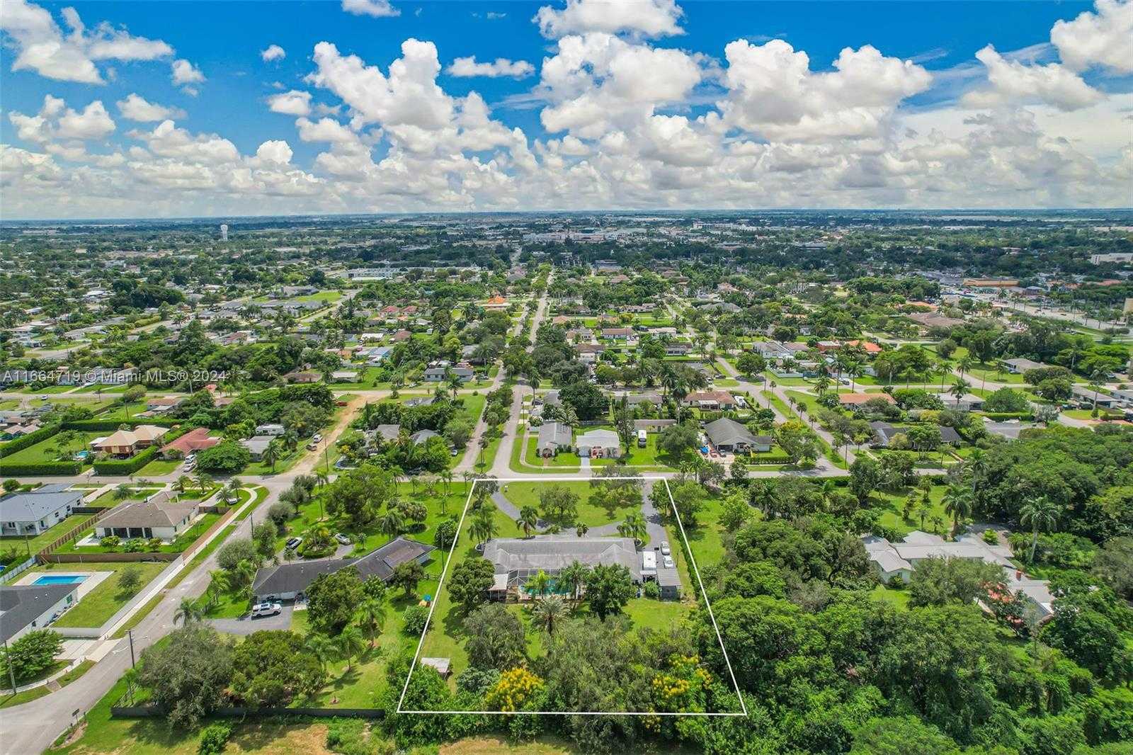 Small Image of 17421 SOUTH WEST 300TH ST, Homestead Number 61