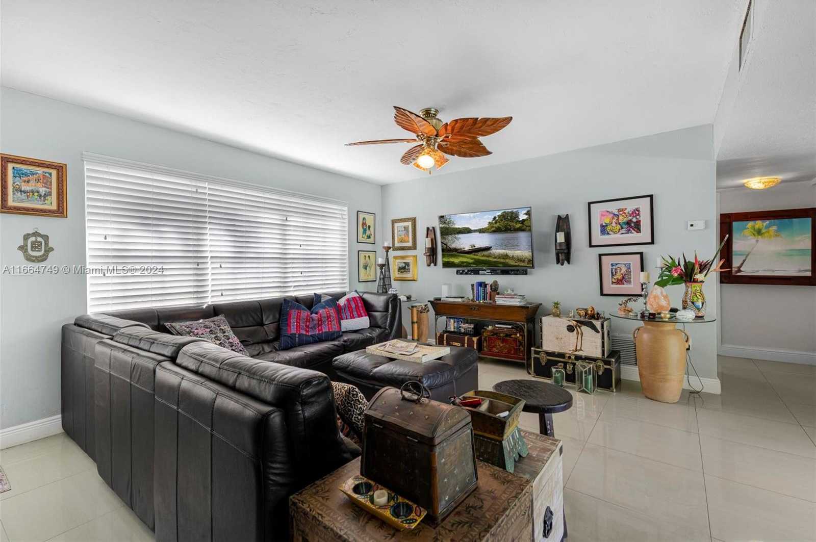 Small Image of 19700 FRANJO, Cutler Bay Number 10