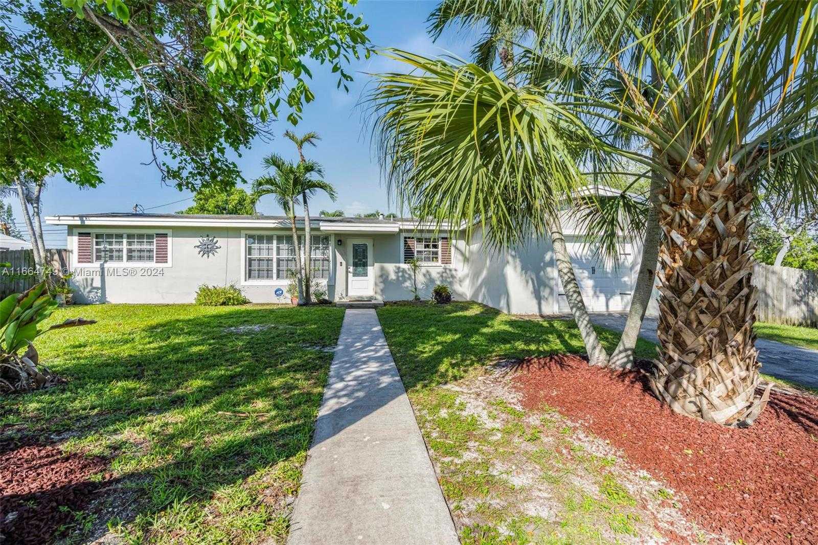 Small Image of 19700 FRANJO, Cutler Bay Number 4