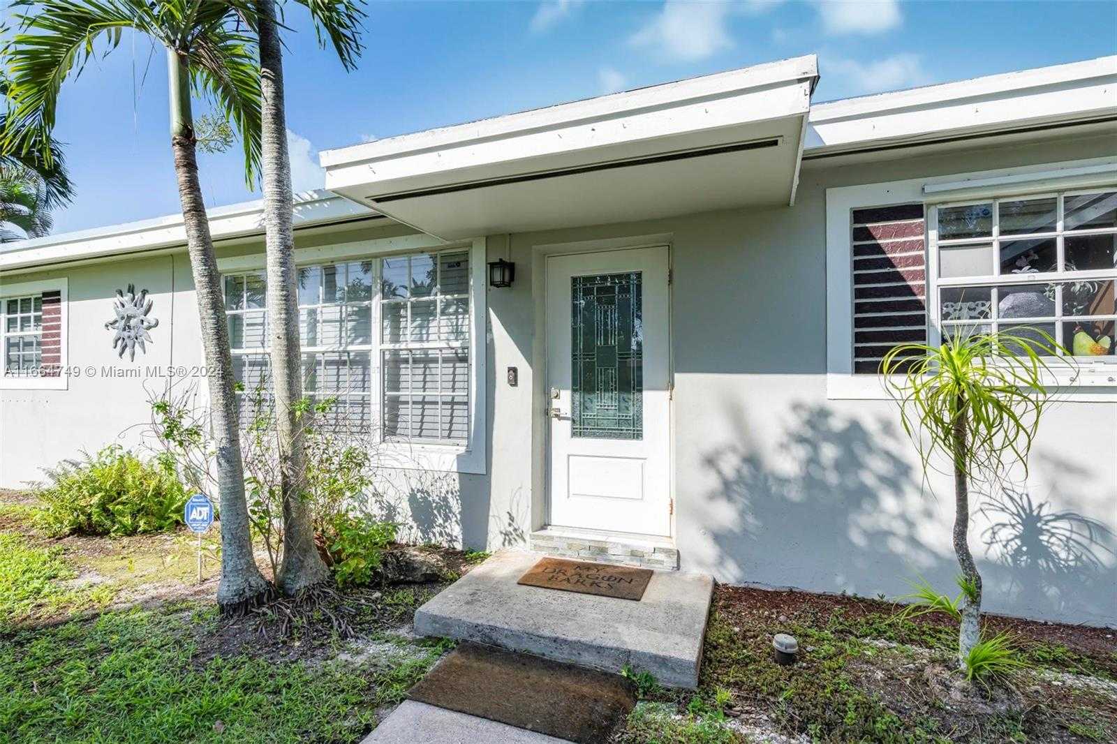 Small Image of 19700 FRANJO, Cutler Bay Number 7