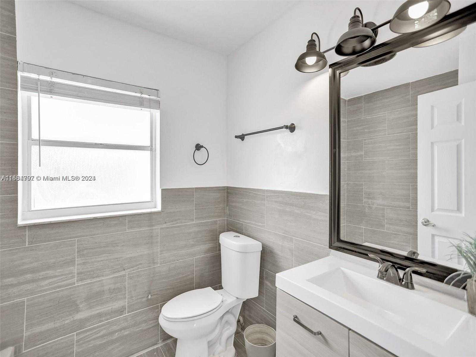 Small Image of 9801 SOUTH WEST 3RD ST, Pembroke Pines Number 18