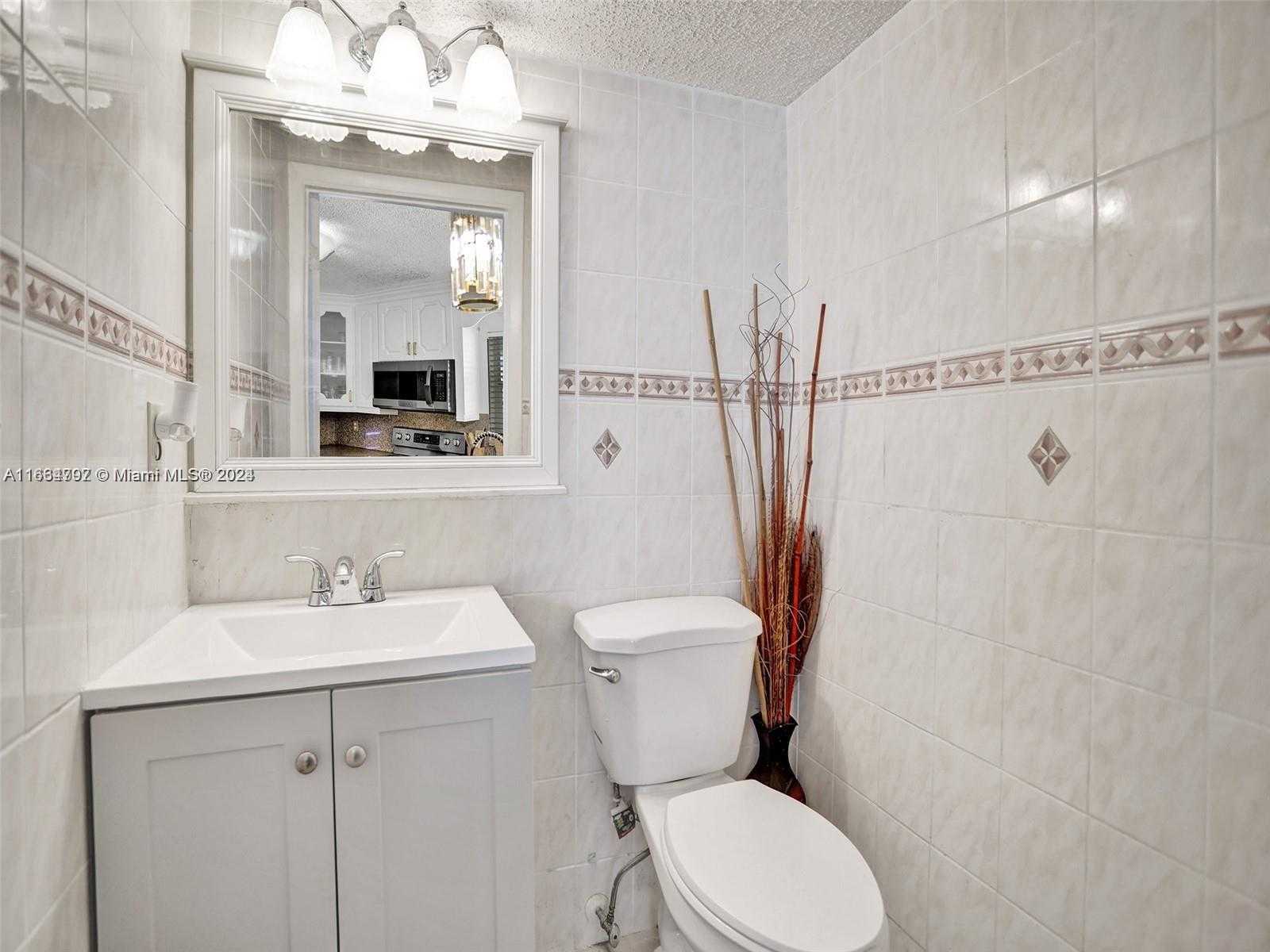 Small Image of 9801 SOUTH WEST 3RD ST, Pembroke Pines Number 19