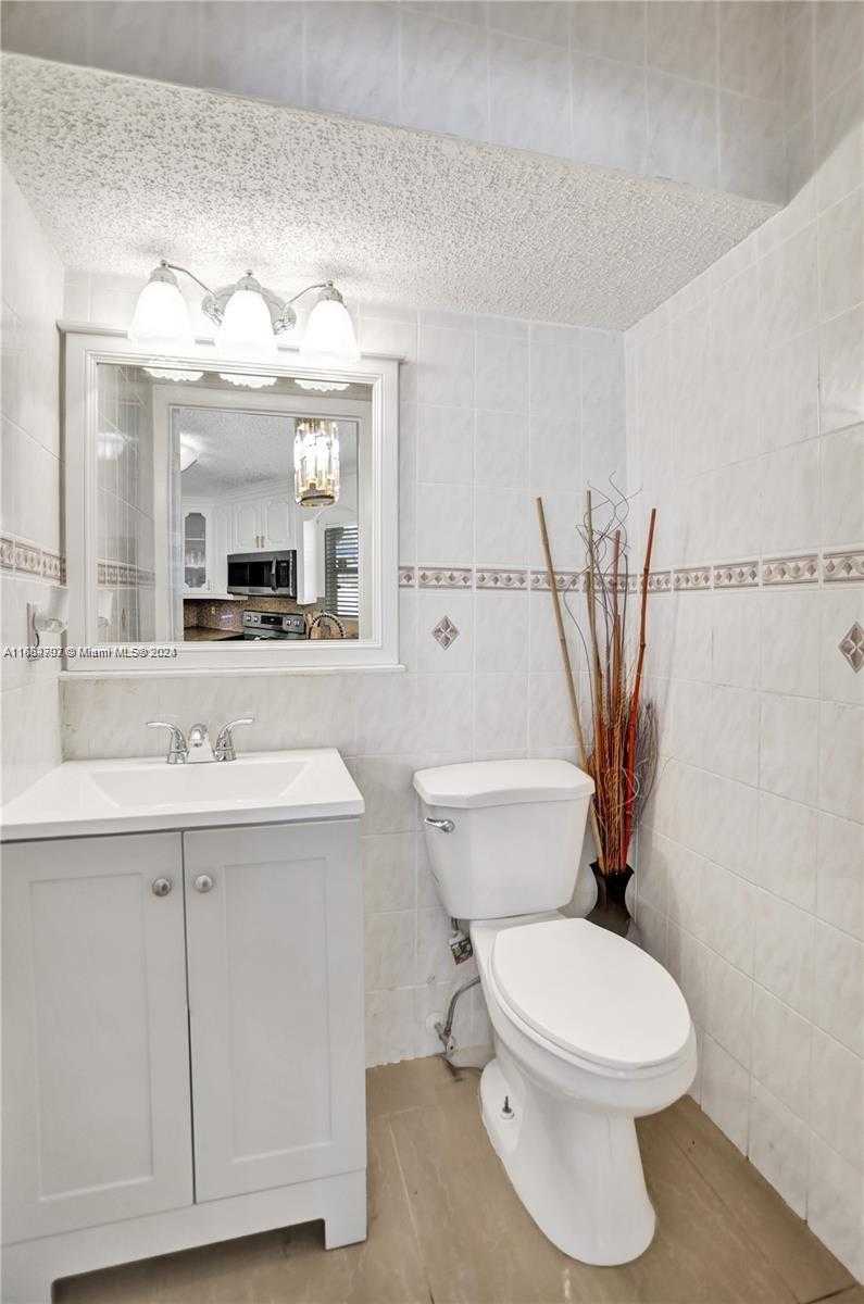 Small Image of 9801 SOUTH WEST 3RD ST, Pembroke Pines Number 20