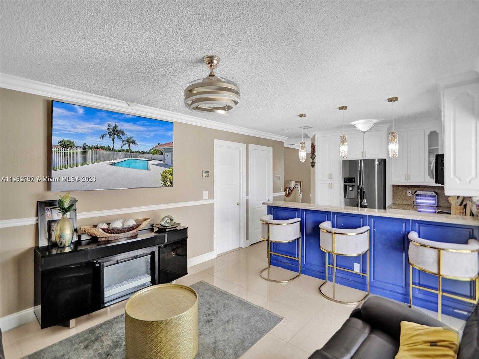 Small Image of 9801 SOUTH WEST 3RD ST, Pembroke Pines Number 23