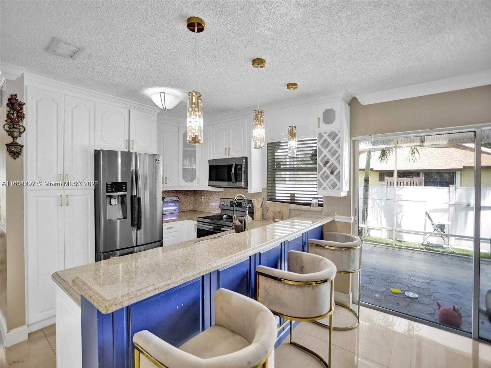 Small Image of 9801 SOUTH WEST 3RD ST, Pembroke Pines Number 28