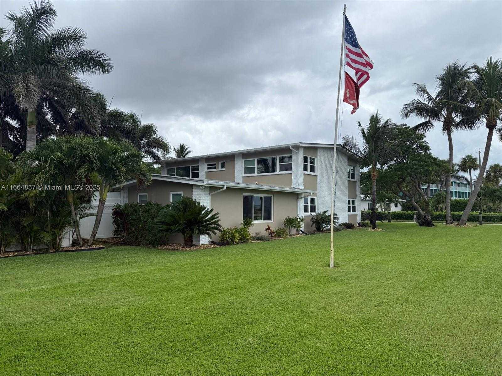 Small Image of 13549 SOUTH INDIAN RIVER DR, Jensen Beach Number 3