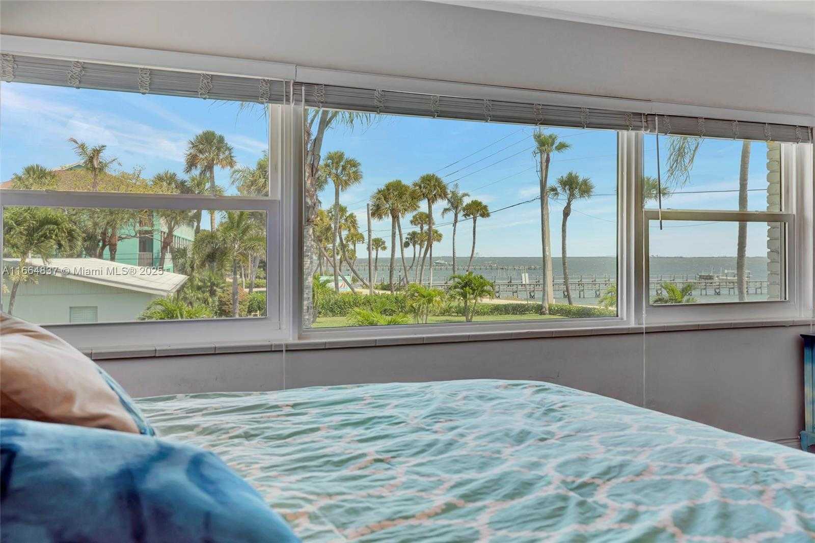 Small Image of 13549 SOUTH INDIAN RIVER DR, Jensen Beach Number 37