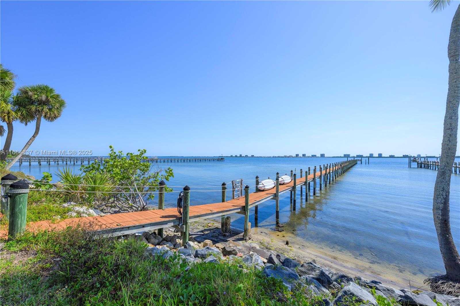 Small Image of 13549 SOUTH INDIAN RIVER DR, Jensen Beach Number 6