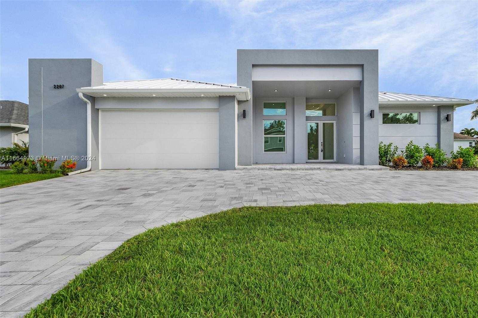 Small Image of 2207 SOUTH WEST 32TH ST, Cape Coral Number 2