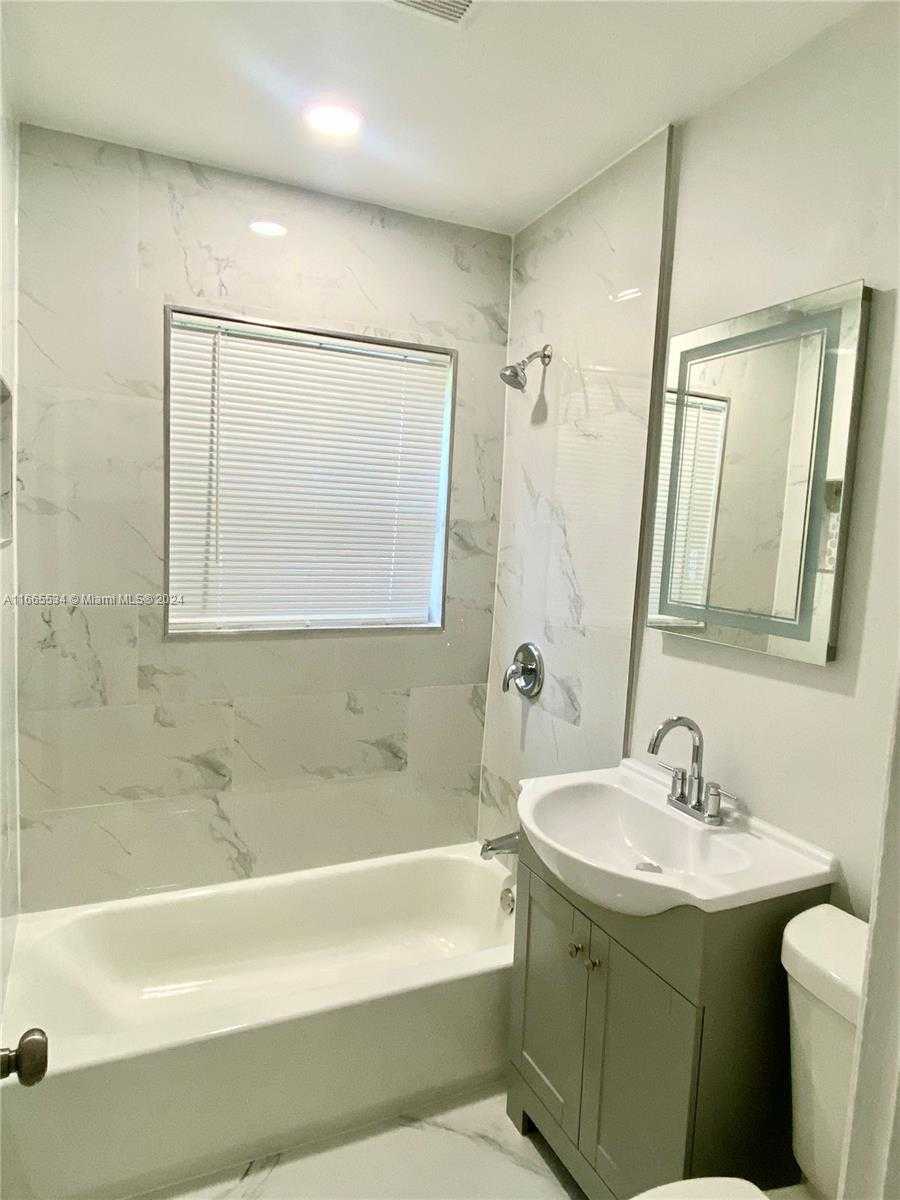 Small Image of 1244 NORTH WEST 1ST AVE, Fort Lauderdale Number 10