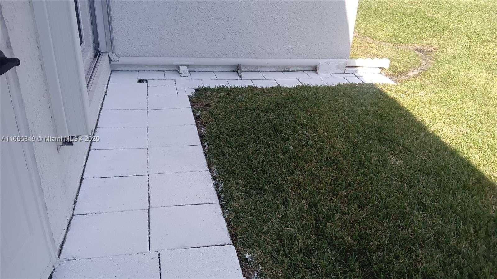 Small Image of 5127 ROBINO CIR, West Palm Beach Number 21