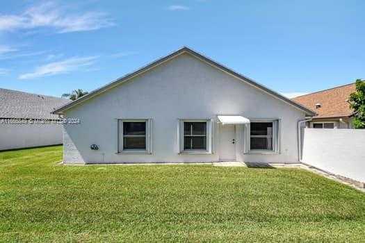 Small Image of 5127 ROBINO CIR, West Palm Beach Number 32