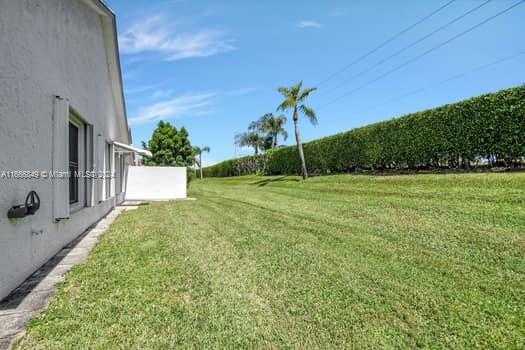 Small Image of 5127 ROBINO CIR, West Palm Beach Number 34