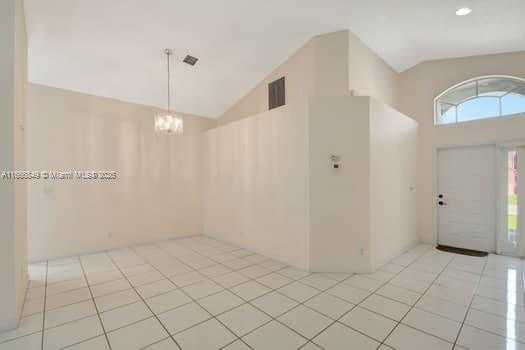 Small Image of 5127 ROBINO CIR, West Palm Beach Number 6