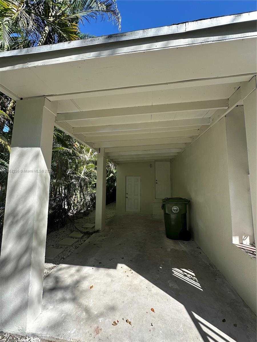 Small Image of 4725 NORTH EAST MIAMI CT, Miami Number 16