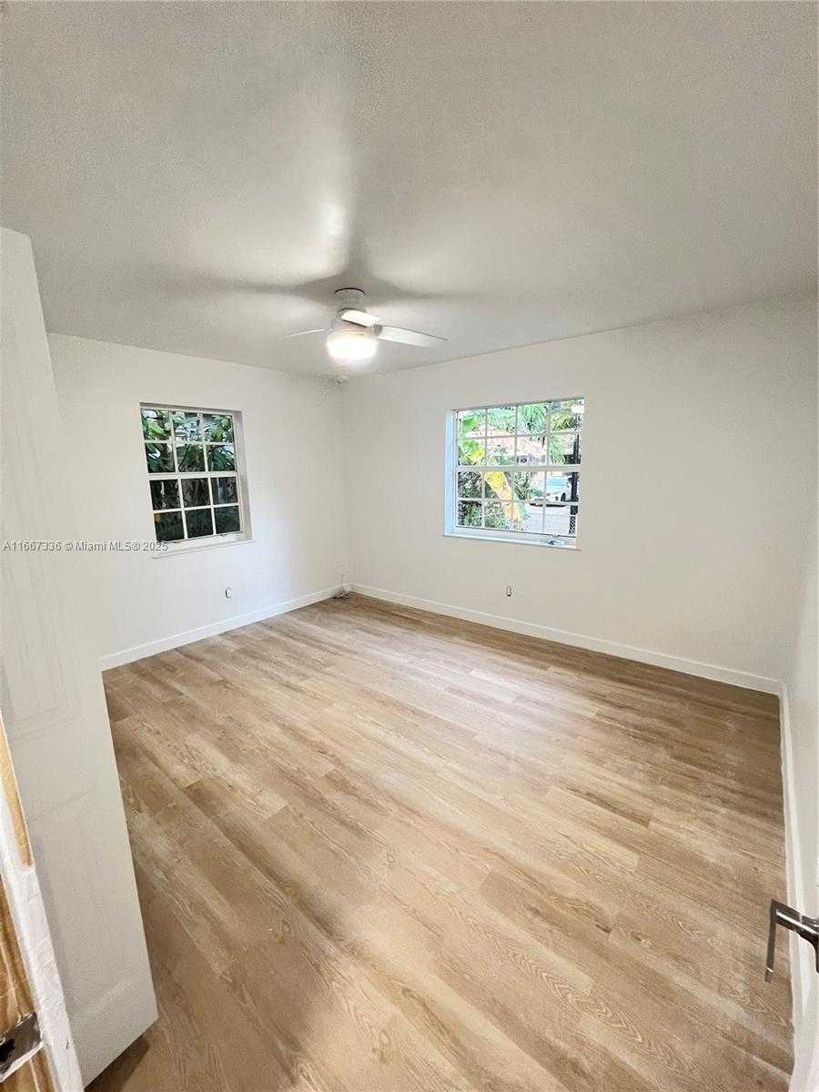 Small Image of 4725 NORTH EAST MIAMI CT, Miami Number 4
