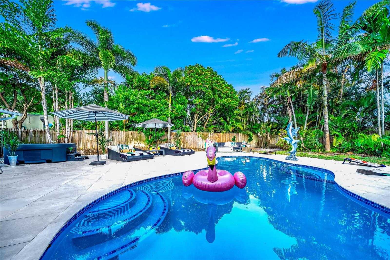 Small Image of 1574 NORTH EAST 38TH ST, Oakland Park Number 2