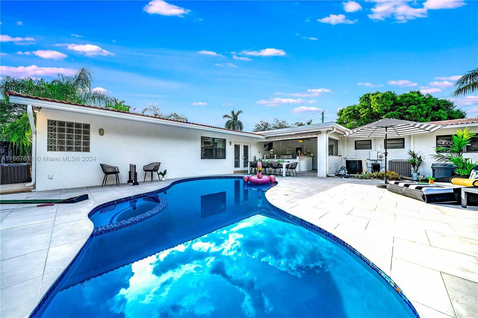 Small Image of 1574 NORTH EAST 38TH ST, Oakland Park Number 43
