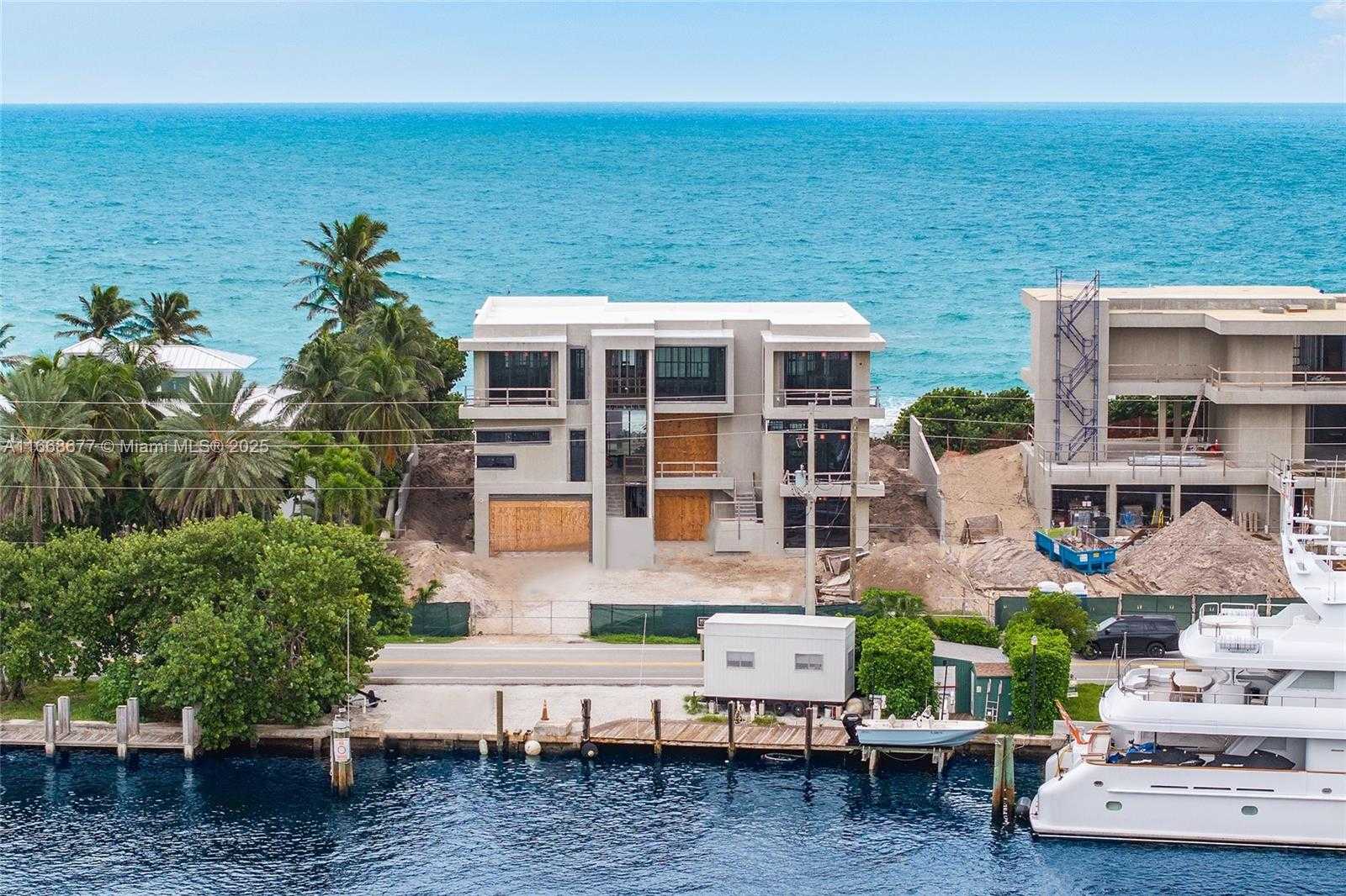 Small Image of 961 HILLSBORO MILE, Hillsboro Beach Number 9