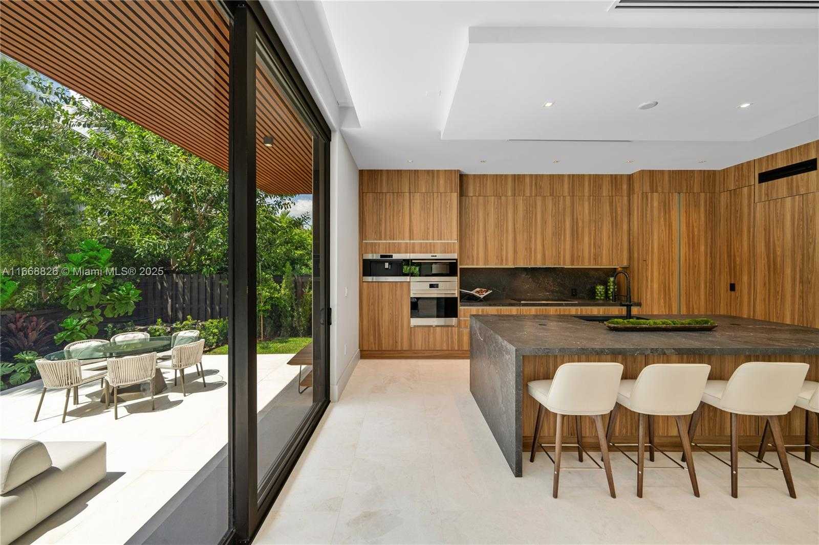 Small Image of 262 189TH TER, Sunny Isles Beach Number 28
