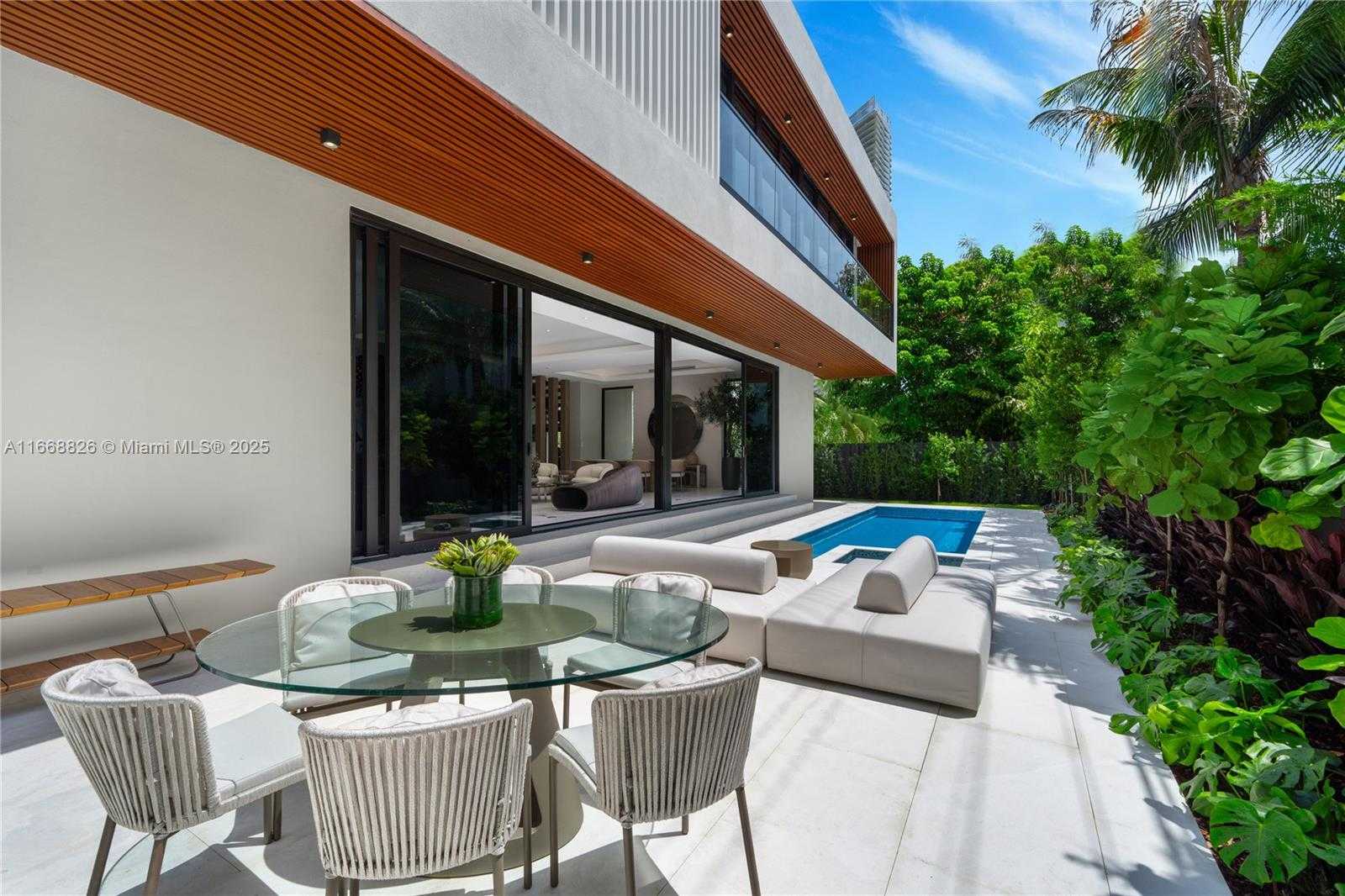 Small Image of 262 189TH TER, Sunny Isles Beach Number 33