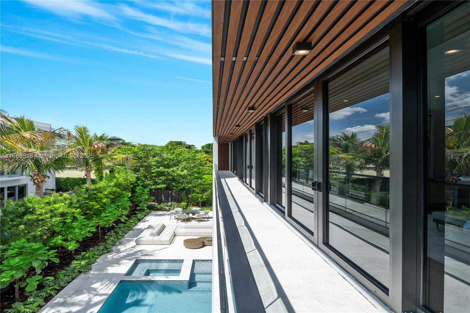 Small Image of 262 189TH TER, Sunny Isles Beach Number 42