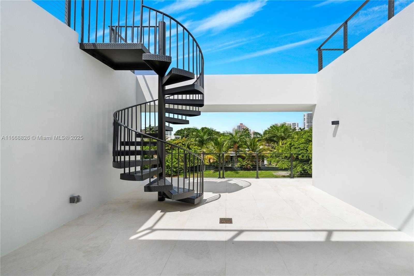 Small Image of 262 189TH TER, Sunny Isles Beach Number 55