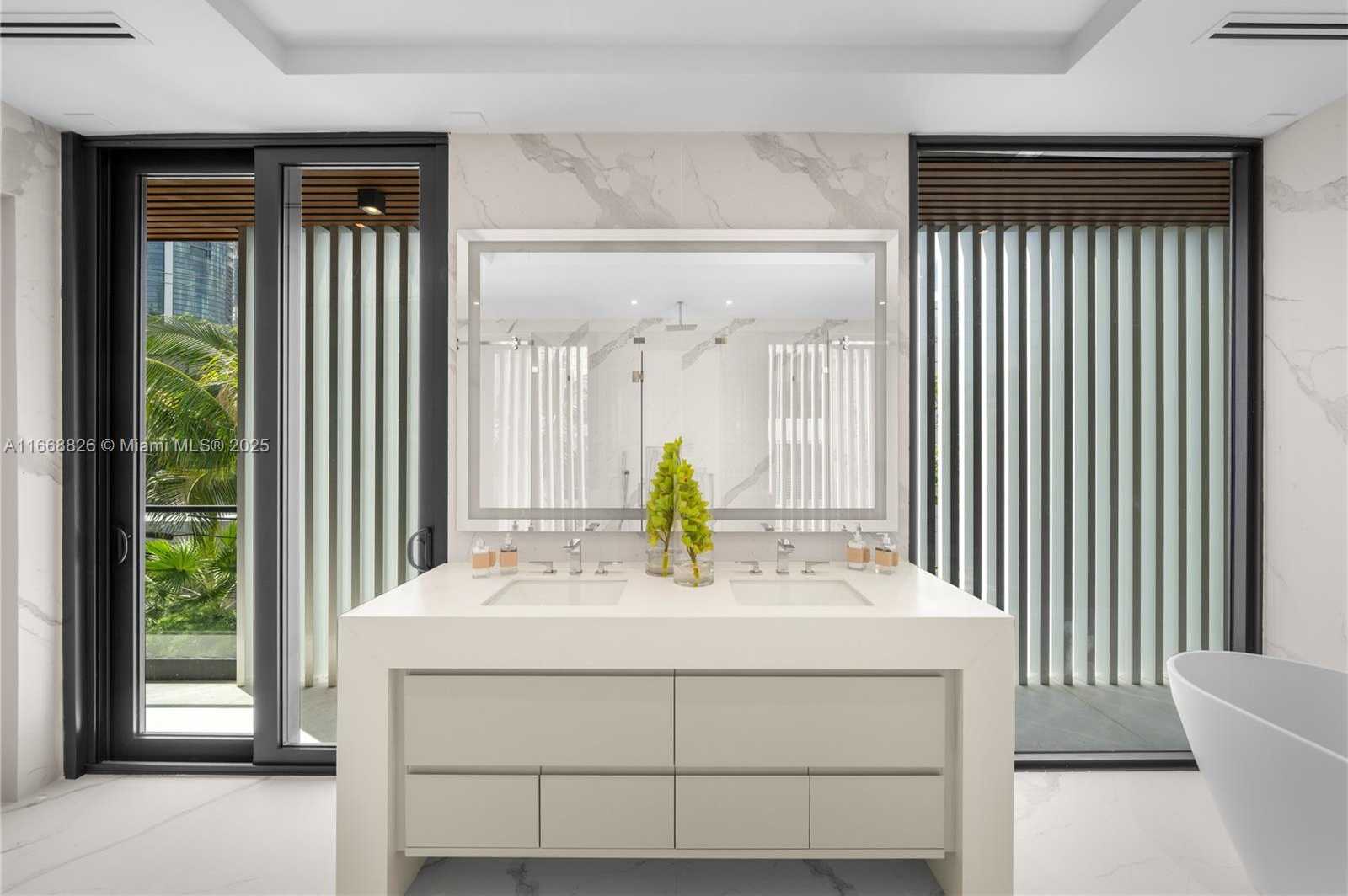 Small Image of 262 189TH TER, Sunny Isles Beach Number 8