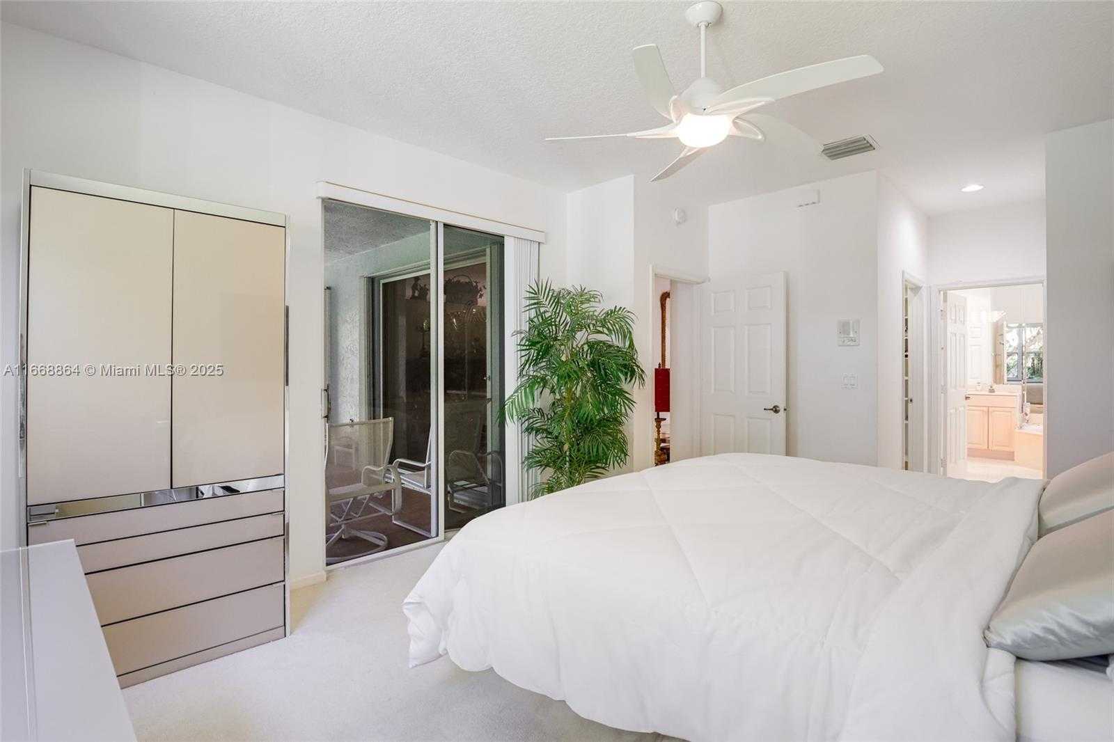 Small Image of 12832 CORAL LAKES DR, Boynton Beach Number 24