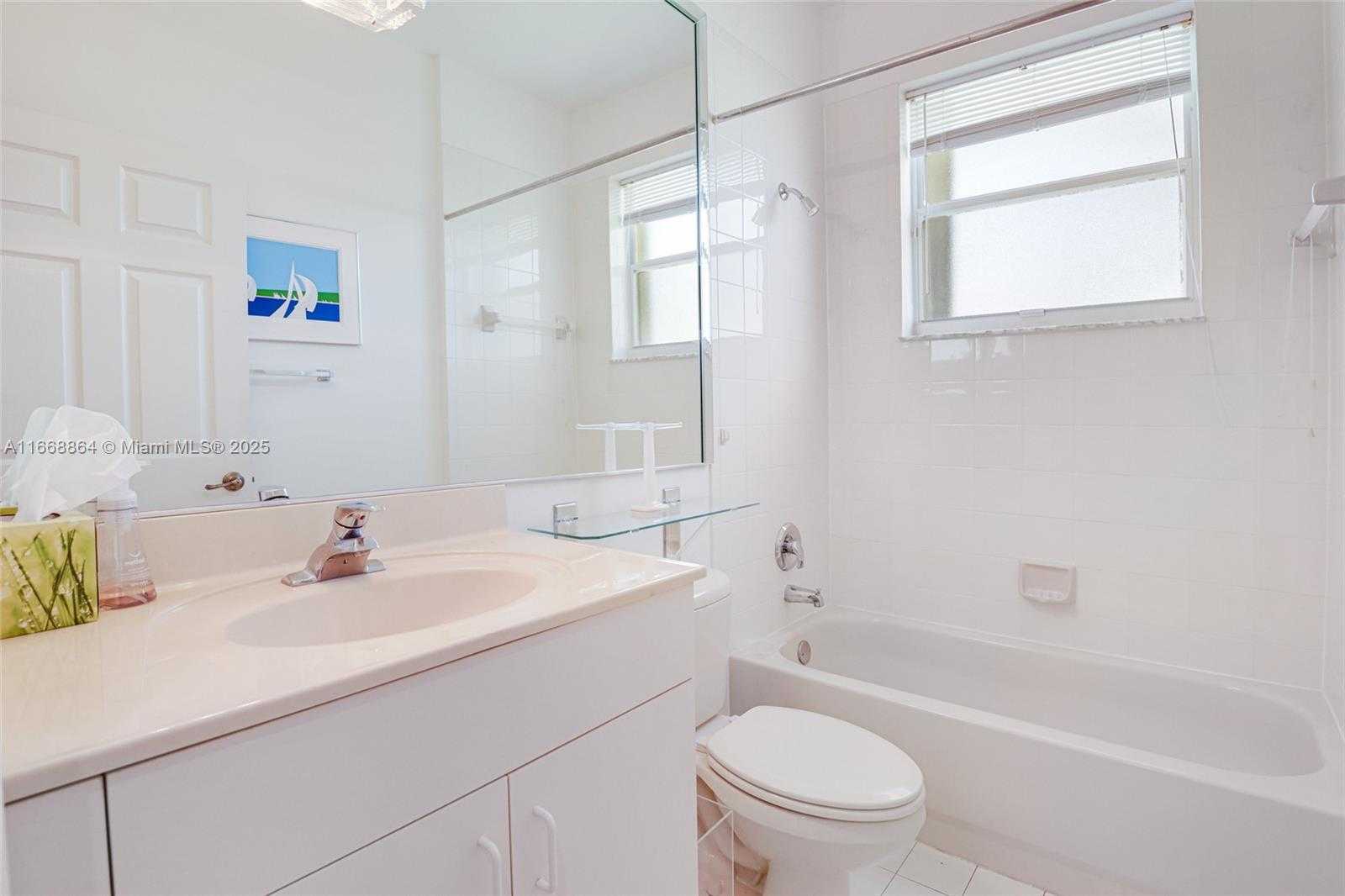 Small Image of 12832 CORAL LAKES DR, Boynton Beach Number 31