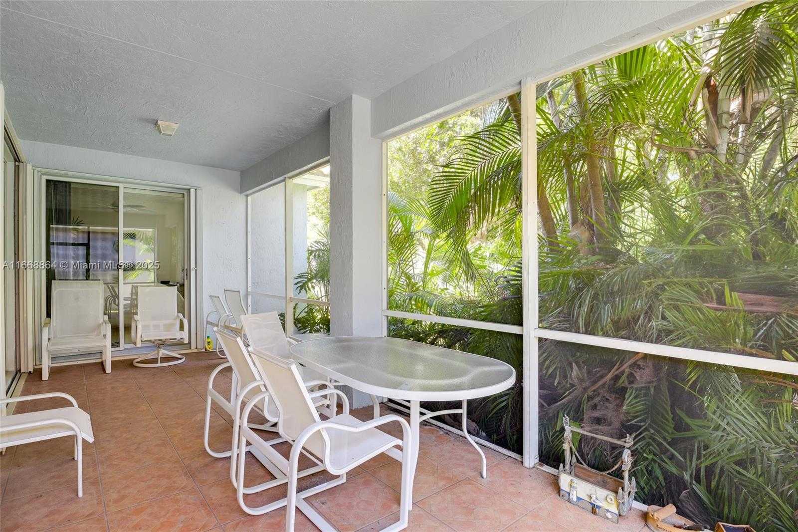 Small Image of 12832 CORAL LAKES DR, Boynton Beach Number 32