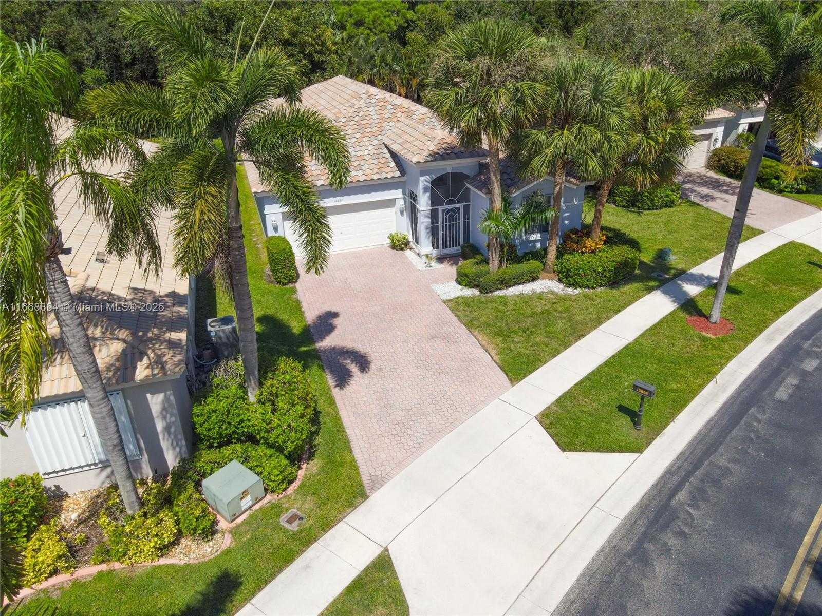 Small Image of 12832 CORAL LAKES DR, Boynton Beach Number 45