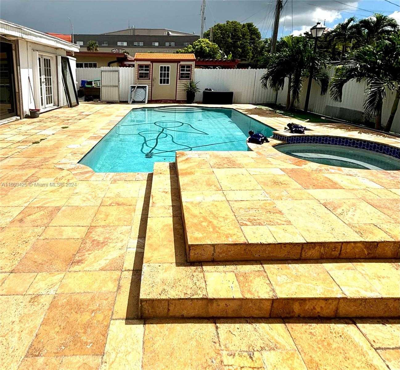 Small Image of 1214 WEST 80TH ST, Hialeah Number 14