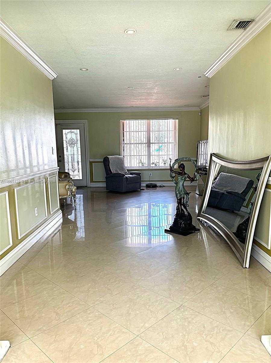 Small Image of 1214 WEST 80TH ST, Hialeah Number 19