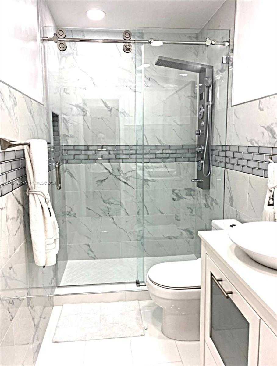 Small Image of 1214 WEST 80TH ST, Hialeah Number 21