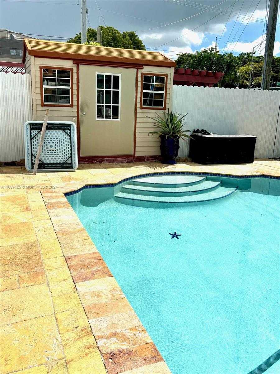 Small Image of 1214 WEST 80TH ST, Hialeah Number 29
