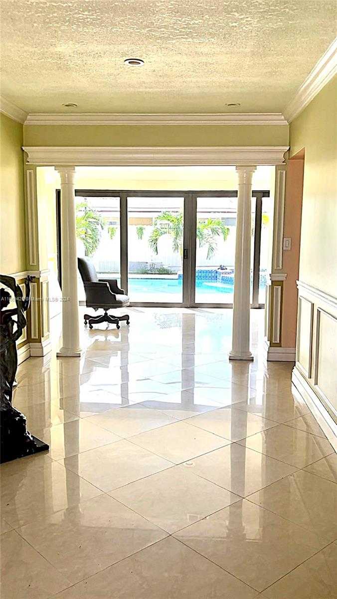 Small Image of 1214 WEST 80TH ST, Hialeah Number 35
