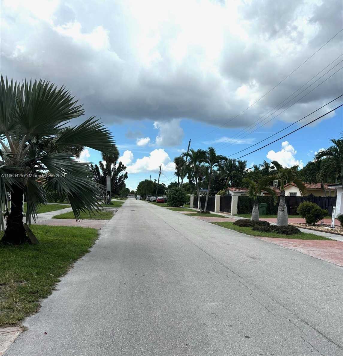 Small Image of 1214 WEST 80TH ST, Hialeah Number 40