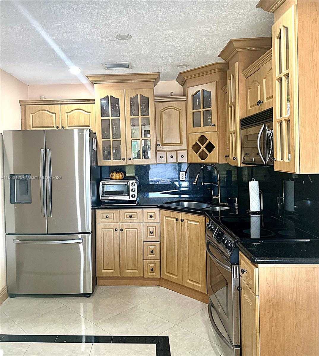 Small Image of 1214 WEST 80TH ST, Hialeah Number 8