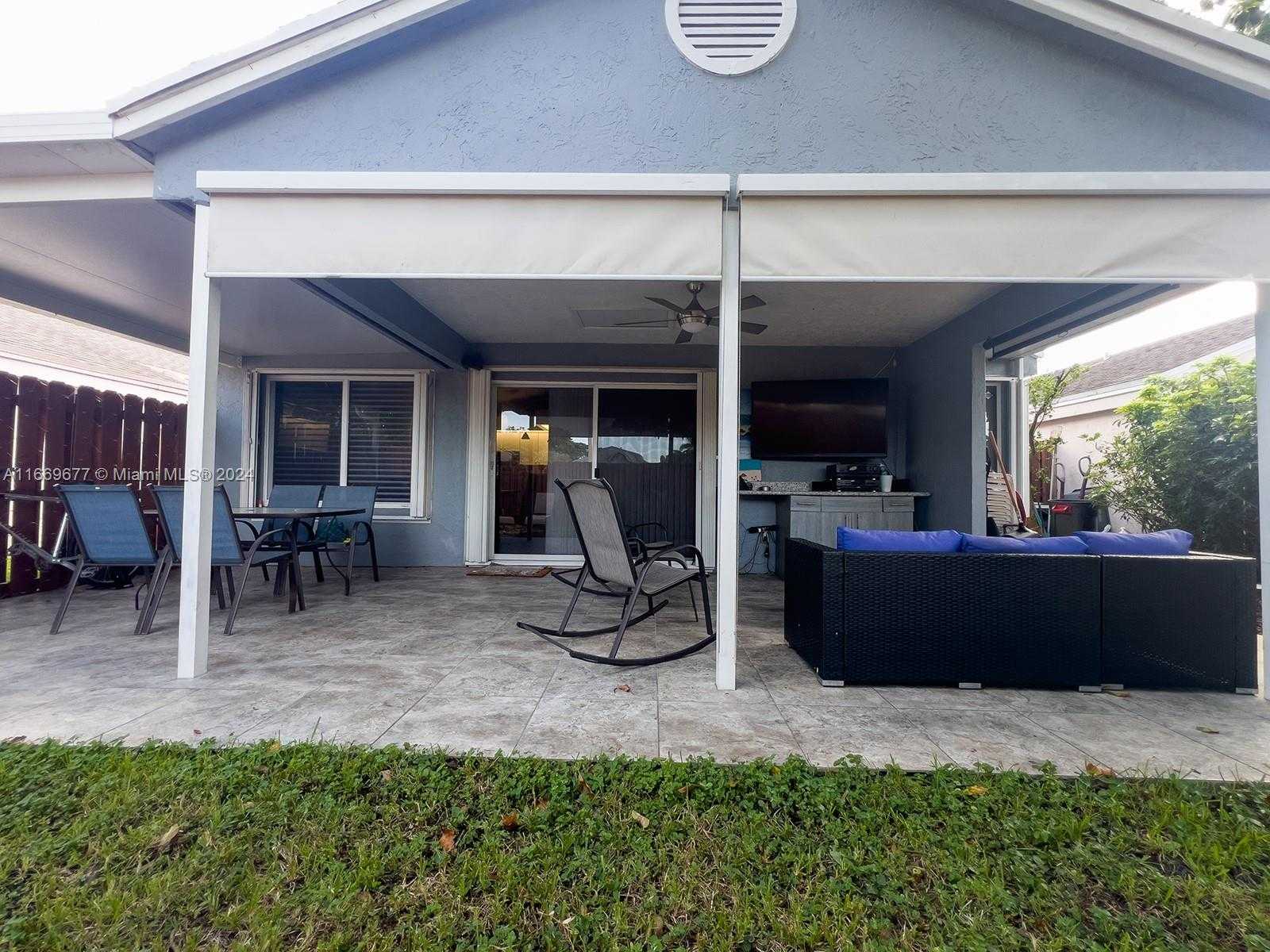 Small Image of 2051 NW 35th Terrace, Coconut Creek, FL 33066, USA Number 29