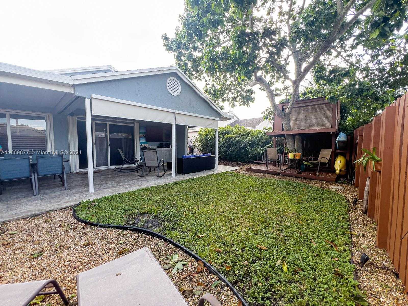 Small Image of 2051 NW 35th Terrace, Coconut Creek, FL 33066, USA Number 30