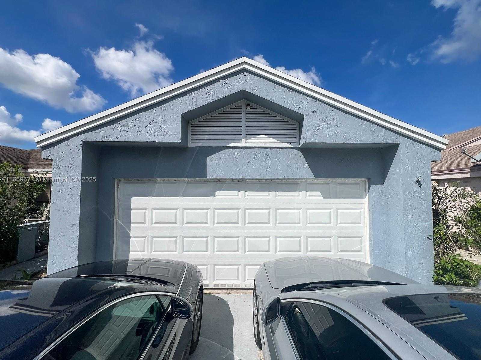 Small Image of 2051 NW 35th Terrace, Coconut Creek, FL 33066, USA Number 6